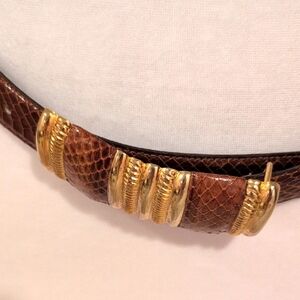 Vintage Women's Genuine Snake Skin Belt , Size Medium, Brown And Gold .